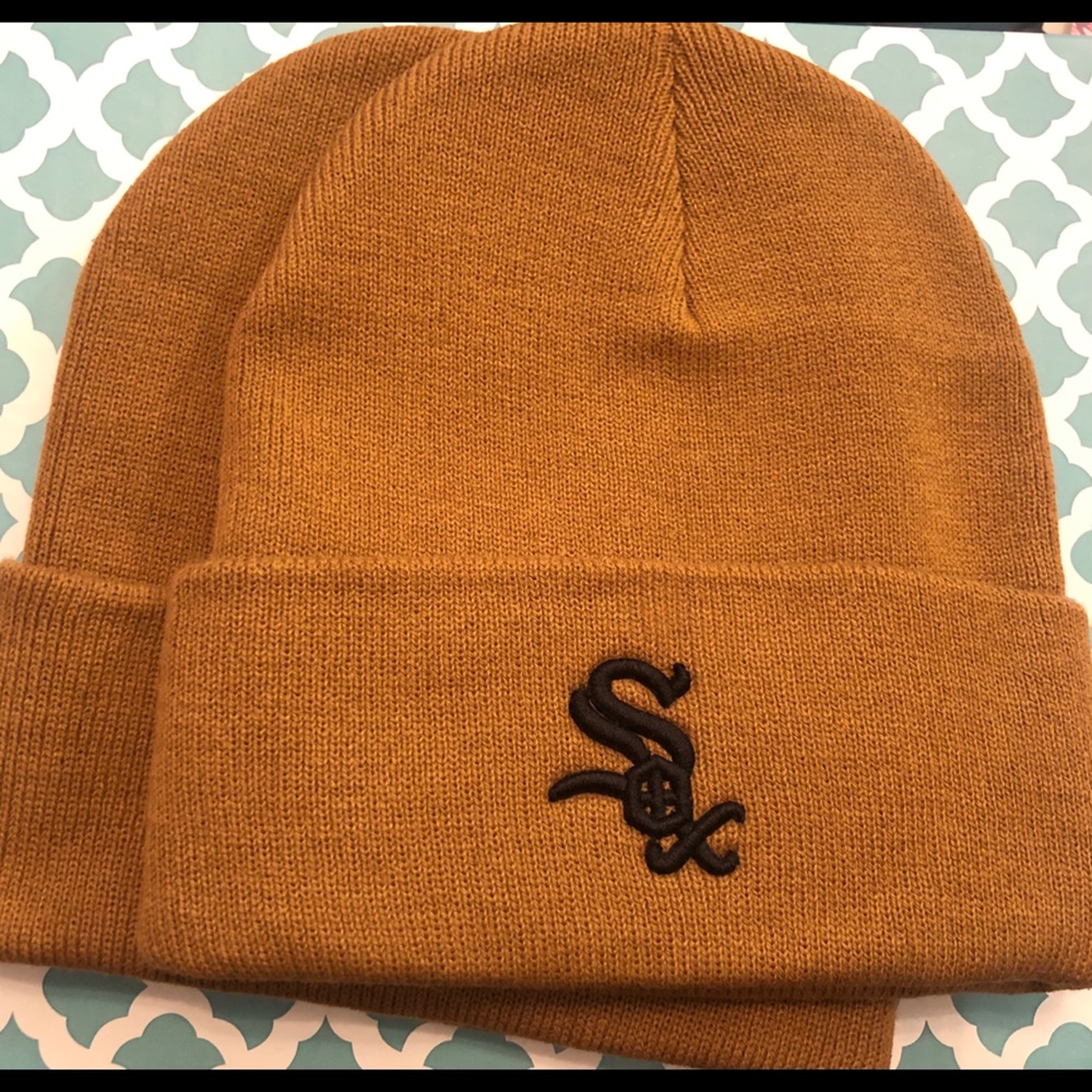 Tan/Black Sox Beanie